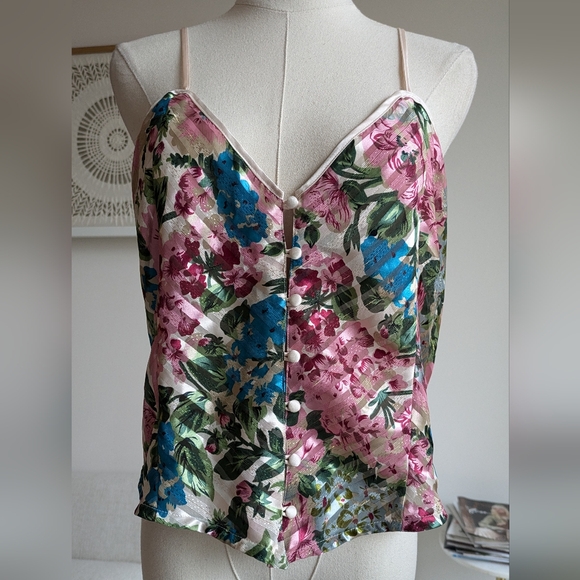 Victoria's Secret Satin Set - Picture 2 of 11